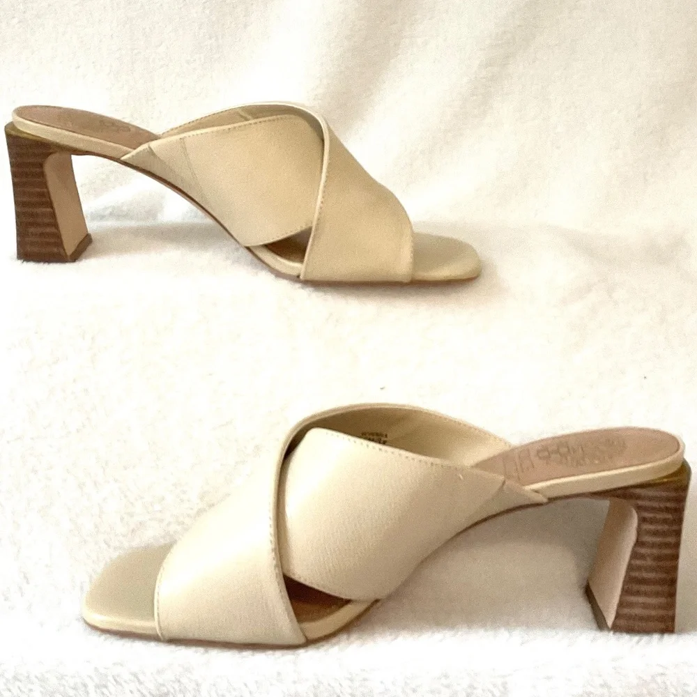 TAN VINCE CAMUTO HEMILA LEATHER CROSSOVER SLIP ON BLOCK HEEL SANDAL SZ 7.5M/38